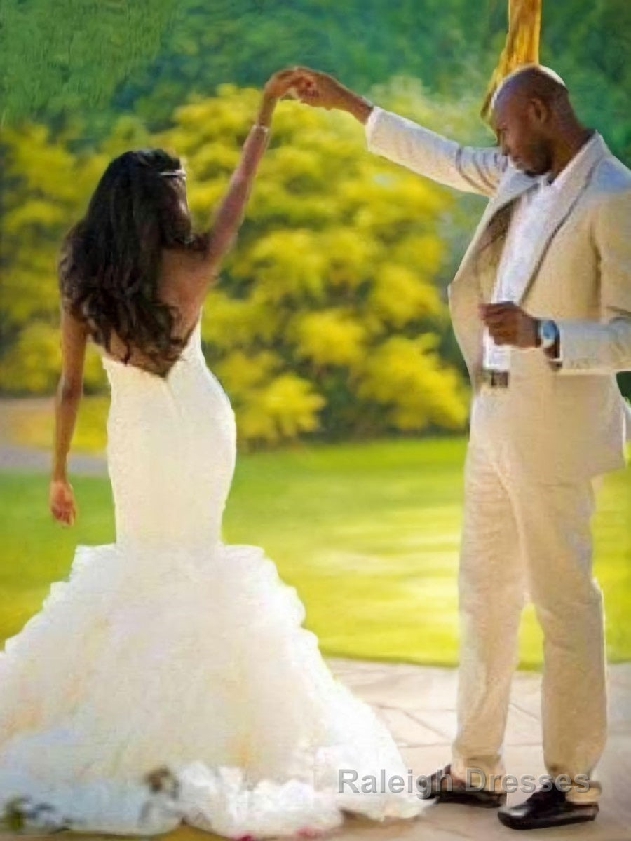 Trumpet/Mermaid Sweetheart Court Train Organza Wedding Dresses