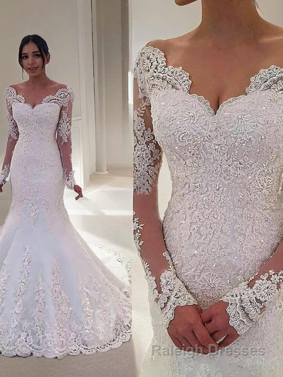 Trumpet/Mermaid V Neck Court Train Tulle Wedding Dresses With Appliques Lace Main image