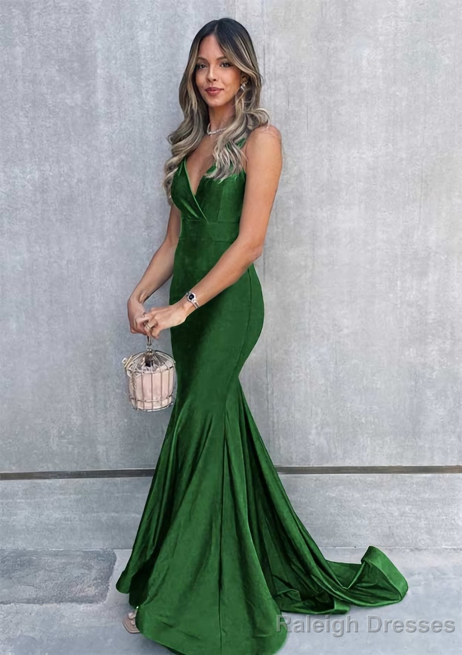 Trumpet/Mermaid V Neck Sleeveless Sweep Train Jersey Prom Dresses
