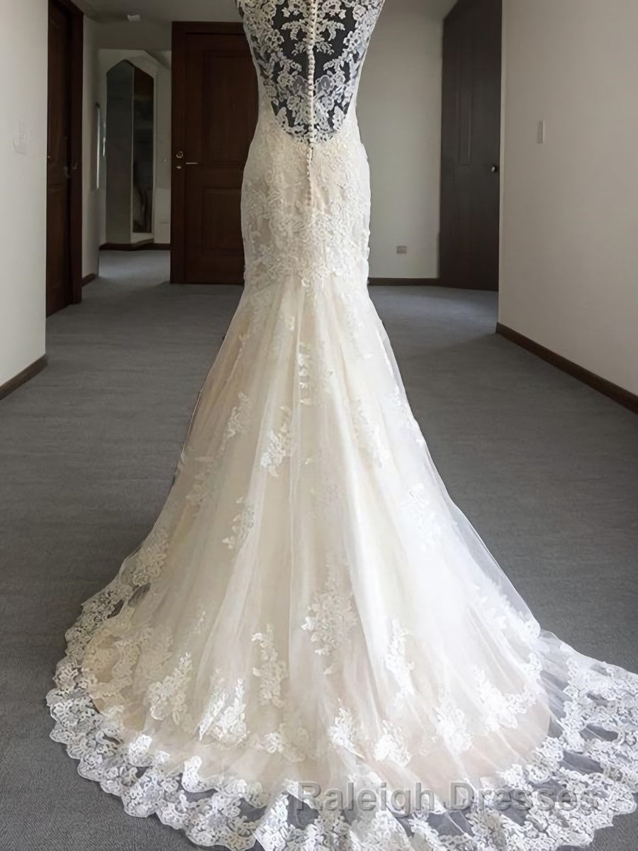 Trumpet/Mermaid V Neck Sweep Train Tulle Wedding Dress With Appliques Lace Secondary image
