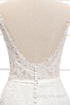 Tulle & Organza Bateau Mermaid Wedding Dresses With Lace Appliques & Belt