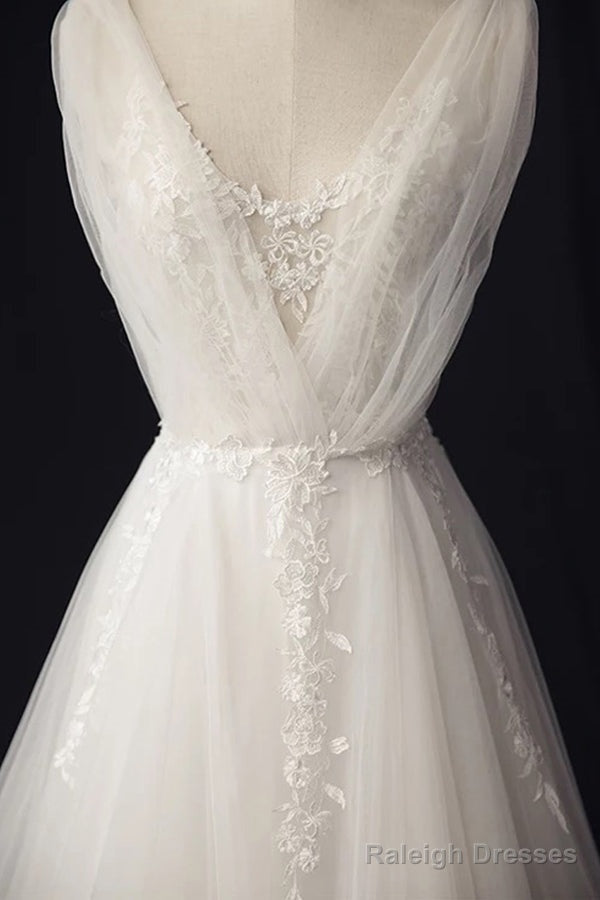 Tulle Sweep Train Appliques Lace Wedding Dress