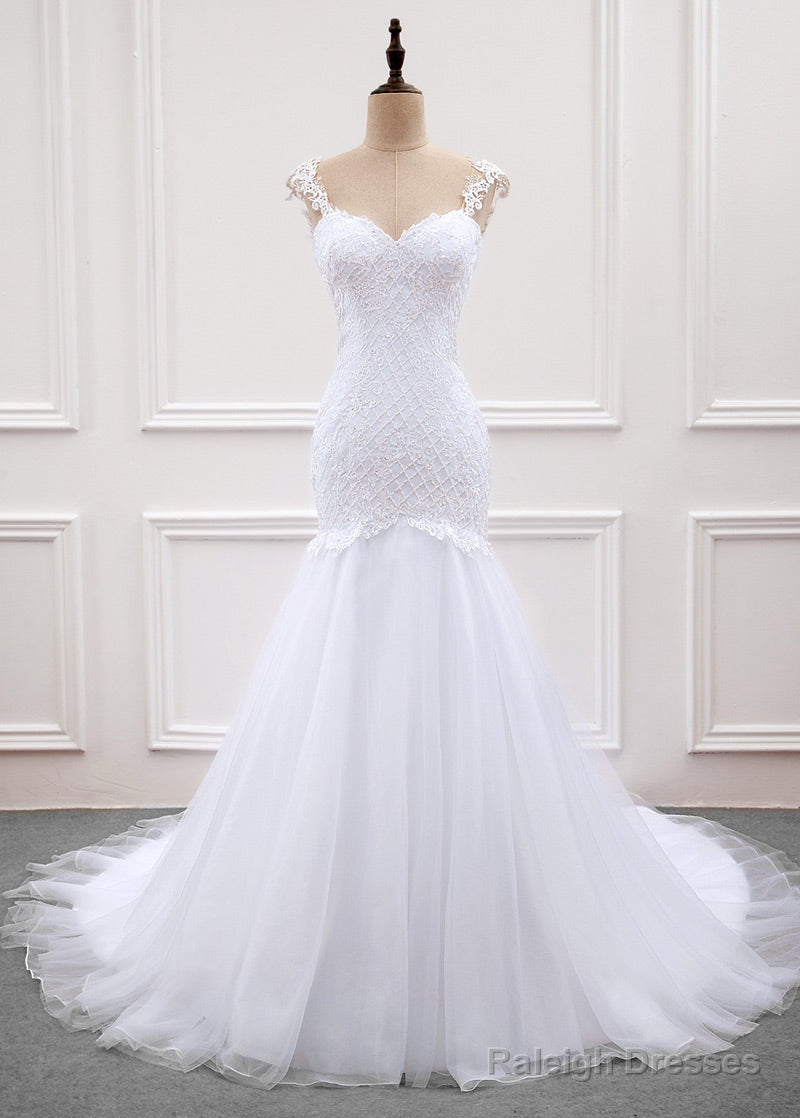 Tulle Trumpet/Mermaid Sweep Train Wedding Dress