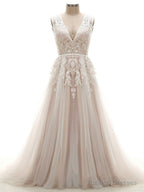 Tulle V-Neck Appliques Lace Wedding Dresses