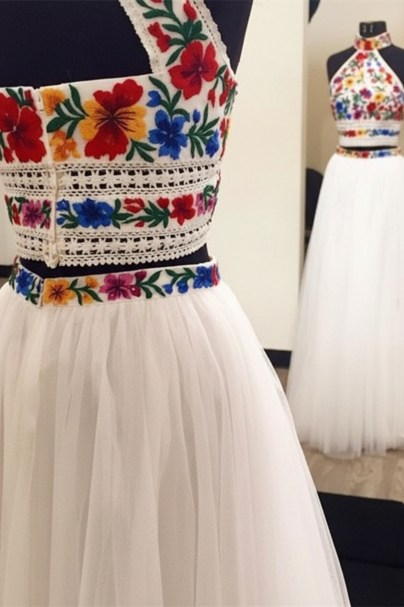 Two Piece High Neck Long Prom Dress with Appliques Sleeveless Secondary image
