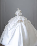 Unique Ball Gowns Strapless Off The Shoulder Satin Long Wedding Dress Brides Dresses