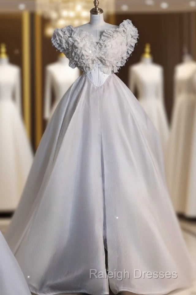 Unique Ball Gown Sweetheart Long Tulle White Wedding Dresses Brides Dress Main image