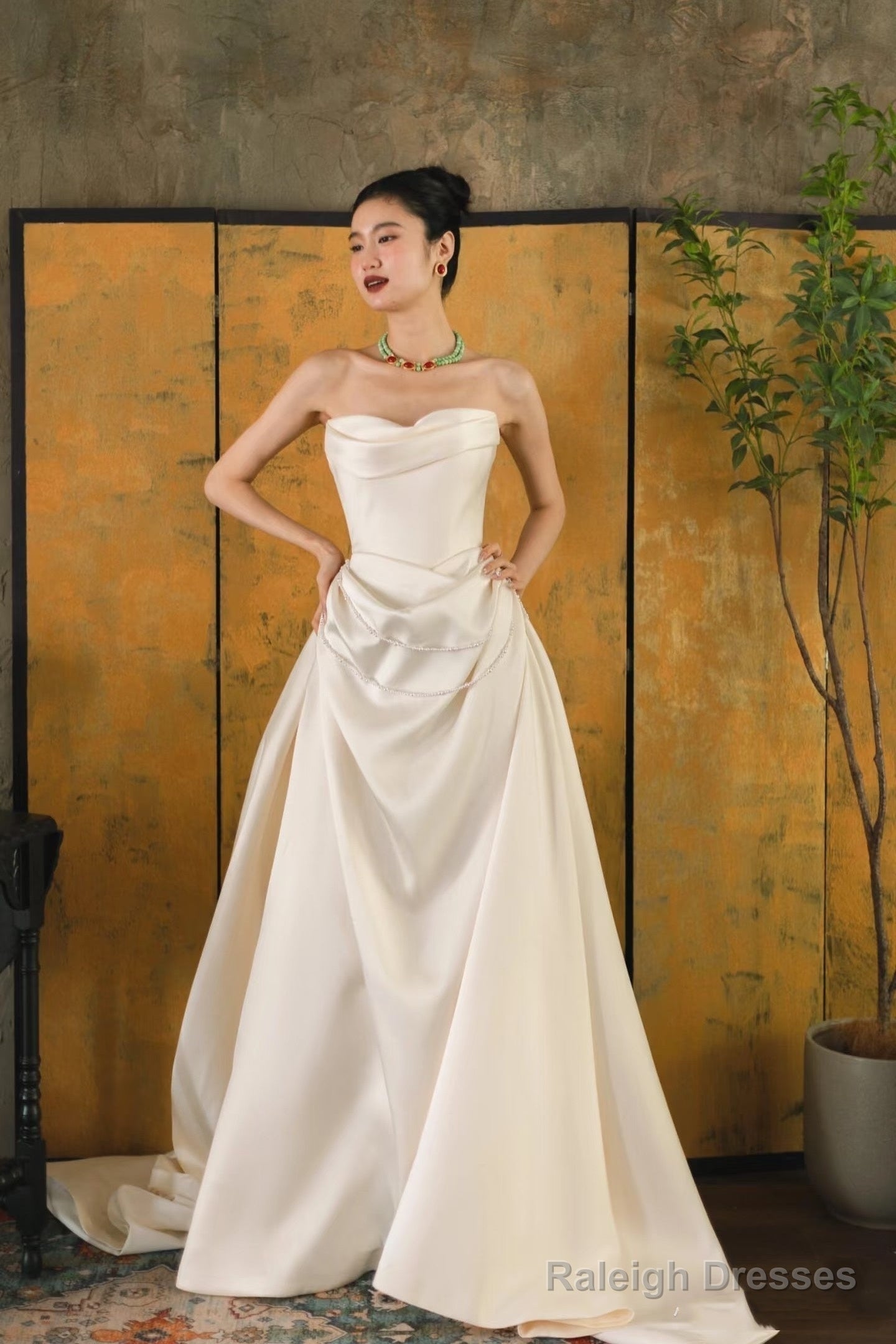 Unique Mermaid Off The Shoulder Ivory Long Wedding Dress With Short Sleeves Brides Dresses Secondary image
