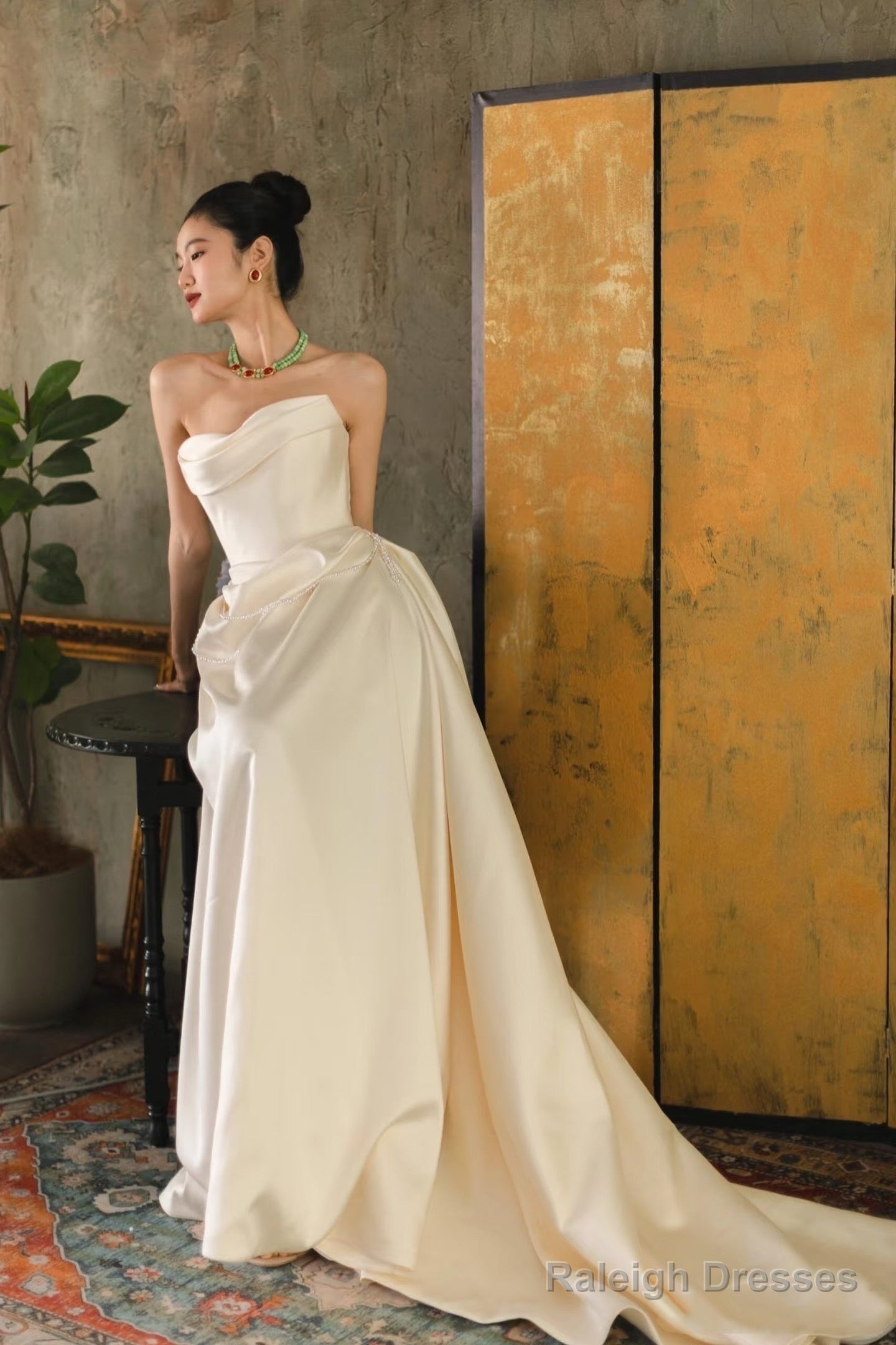 Unique Mermaid Off The Shoulder Ivory Long Wedding Dress With Short Sleeves Brides Dresses