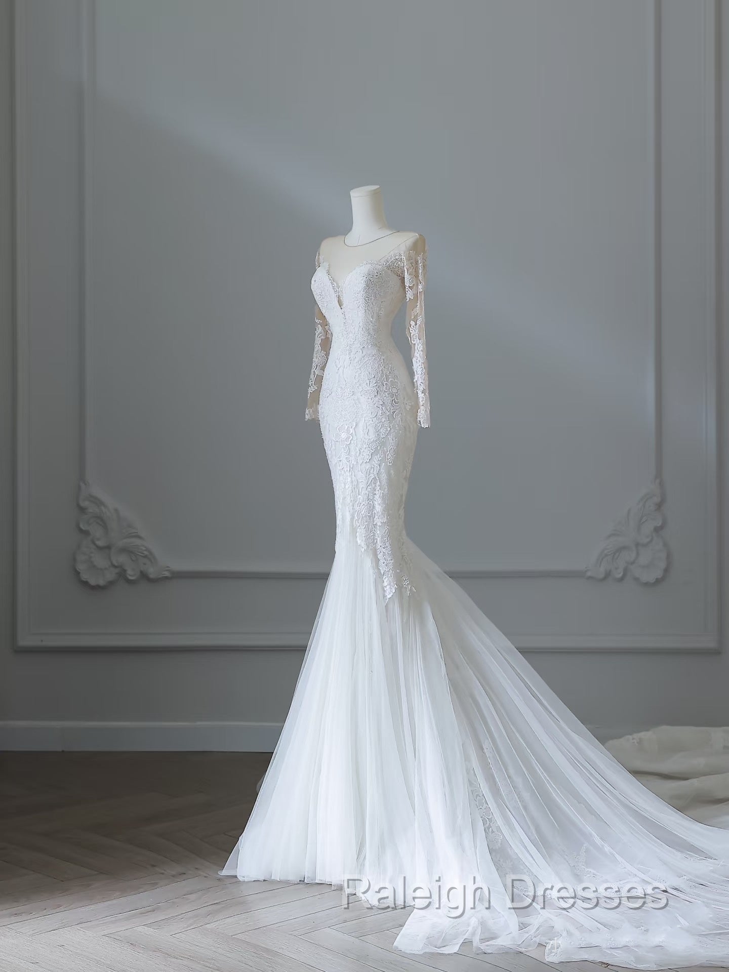 Unique Mermaid Scoop Neckline Long Sleeves Wedding Dress White Brides Dresses Secondary image