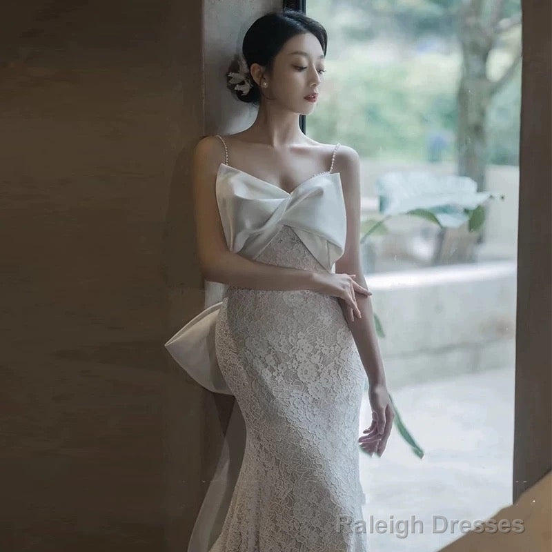 Unique Mermaid Spaghetti Straps Lace Pleats White Ruffles Wedding Dresses