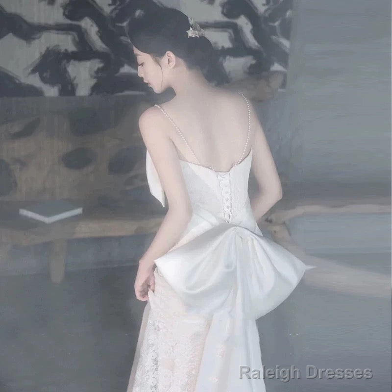 Unique Mermaid Spaghetti Straps Lace Pleats White Ruffles Wedding Dresses