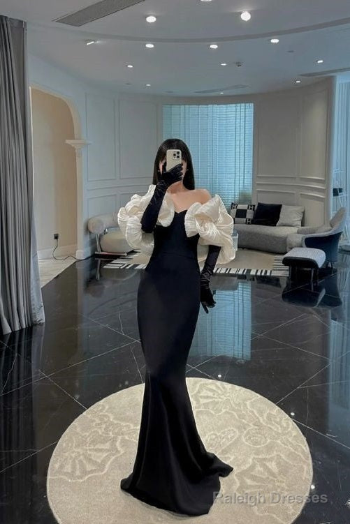 Unique Mermaid Sweetheart Black Long Prom Dress With Sleeves Main image