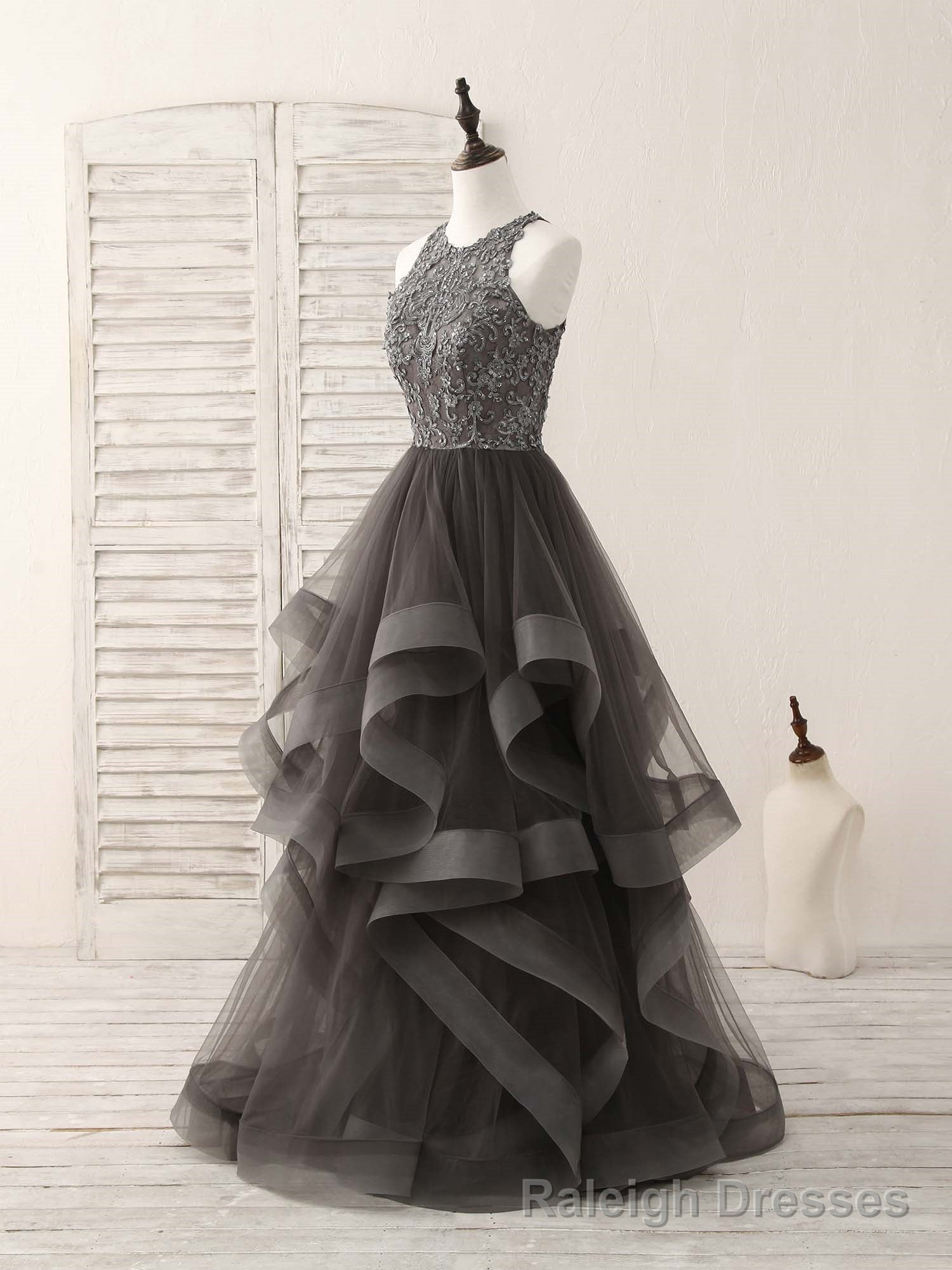 Unique Round Neck Lace Applique Tulle Long Prom Dresses Secondary image