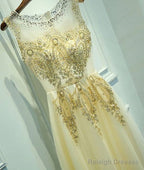 Unique Round Neck Lace Tulle Long Prom Dresseses
