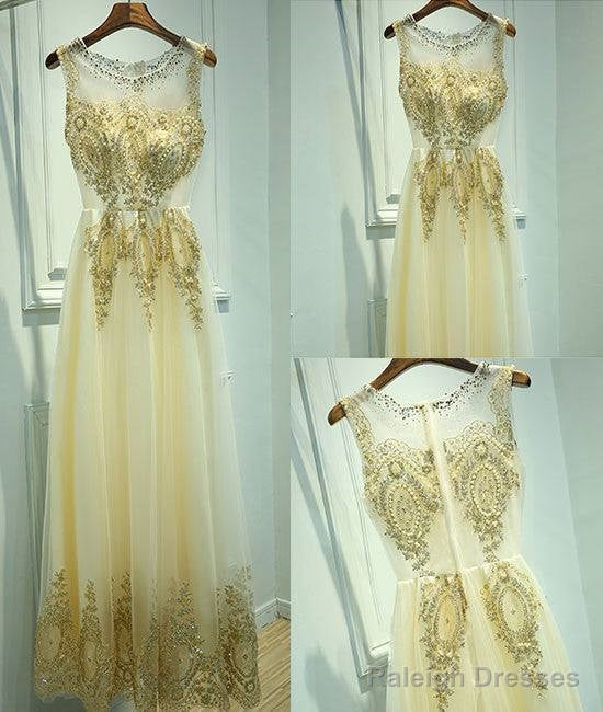 Unique Round Neck Lace Tulle Long Prom Dresseses
