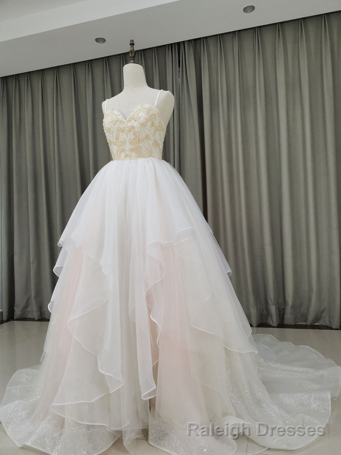 Unique Sweetheart Neck Tulle Long Prom Dresses, Tulle Graduation With Beading Sequin Main image