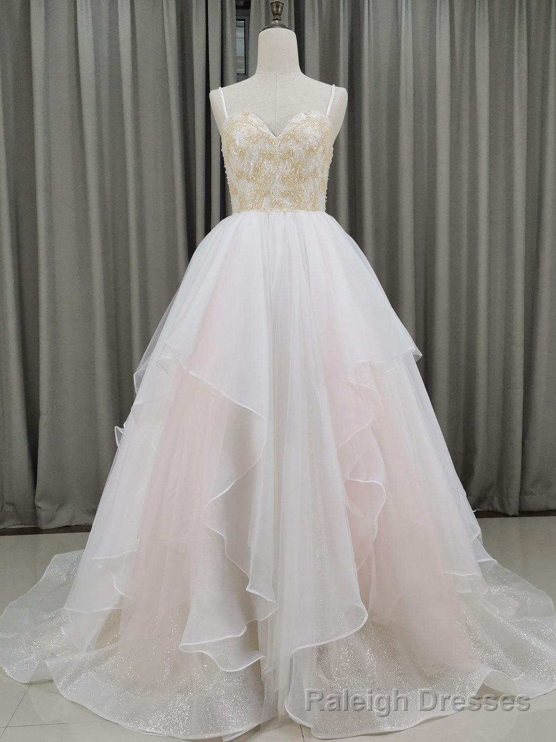 Unique Sweetheart Neck Tulle Long Prom Dresses, Tulle Graduation With Beading Sequin