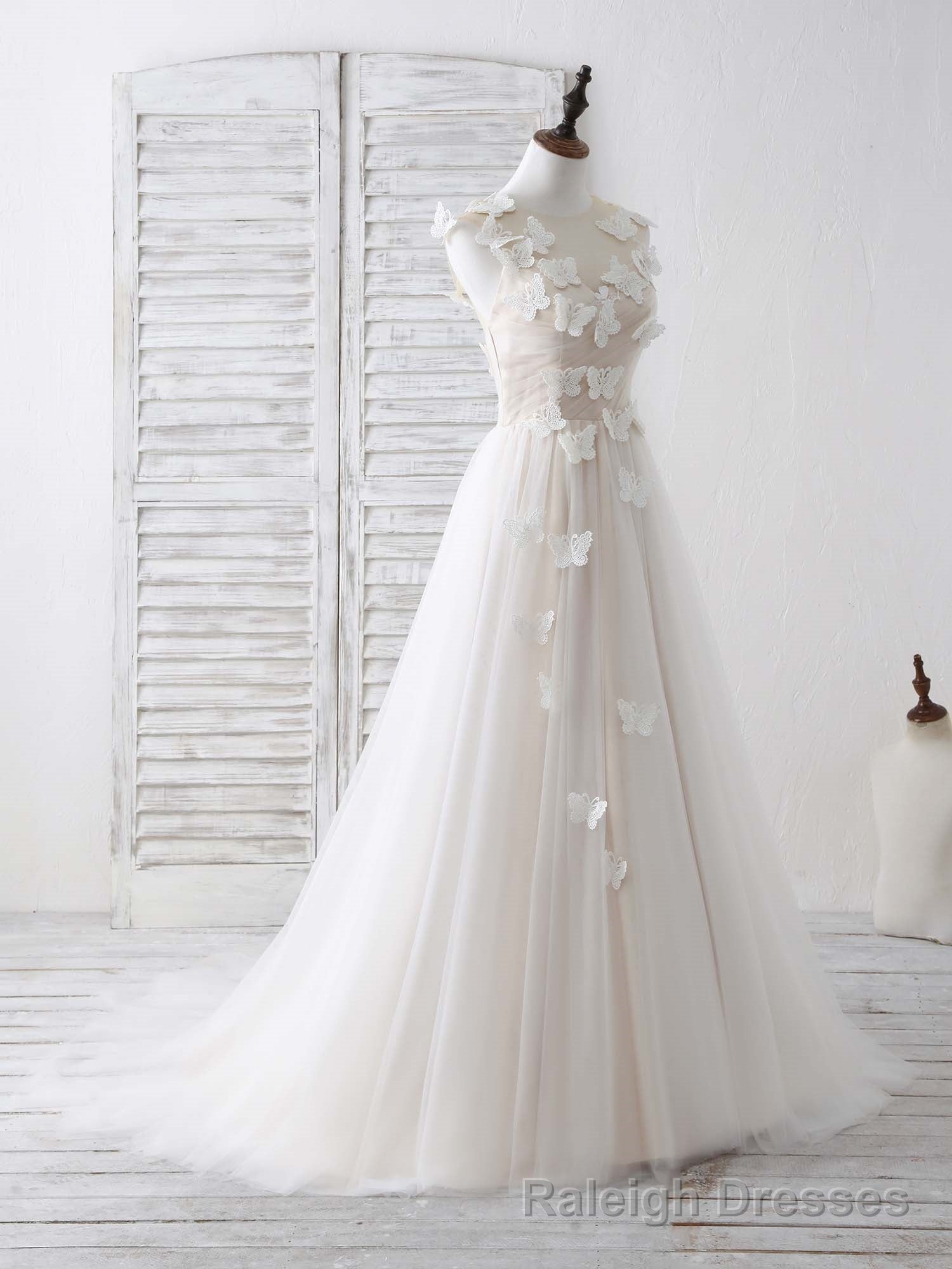 Unique White Round Neck Tulle 3D Lace Applique Long Prom Dresses Main image