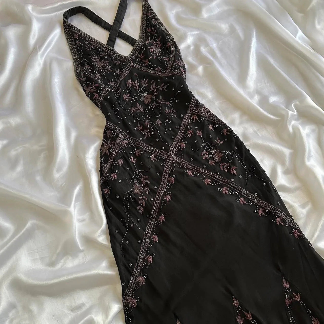 Fairytale Cream Beige/Black/Pink V Neck Sophisticated Elegant Floral Long Evening Prom Dress