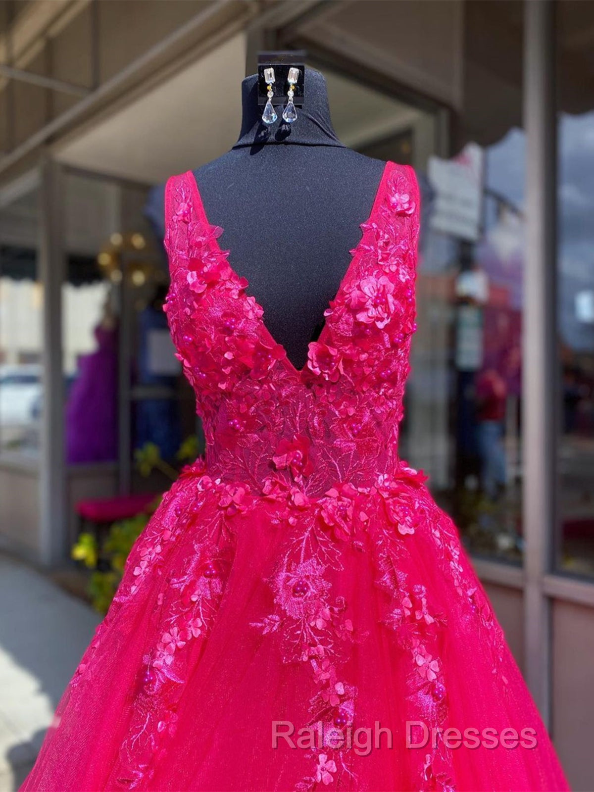 V Neck Pink Lace Prom Dress Pink V Neck Long Lace Prom Dress Secondary image