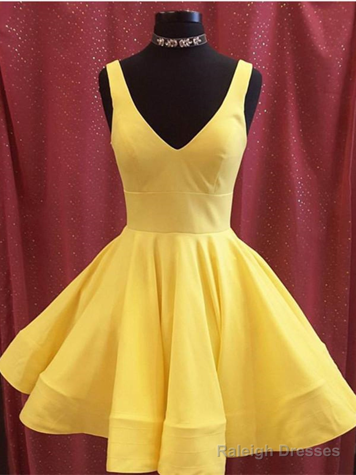 V Neck Short Yellow Prom Dresses, Short V Neck Yellow Graduation Formal Homecoming Dresses Main image