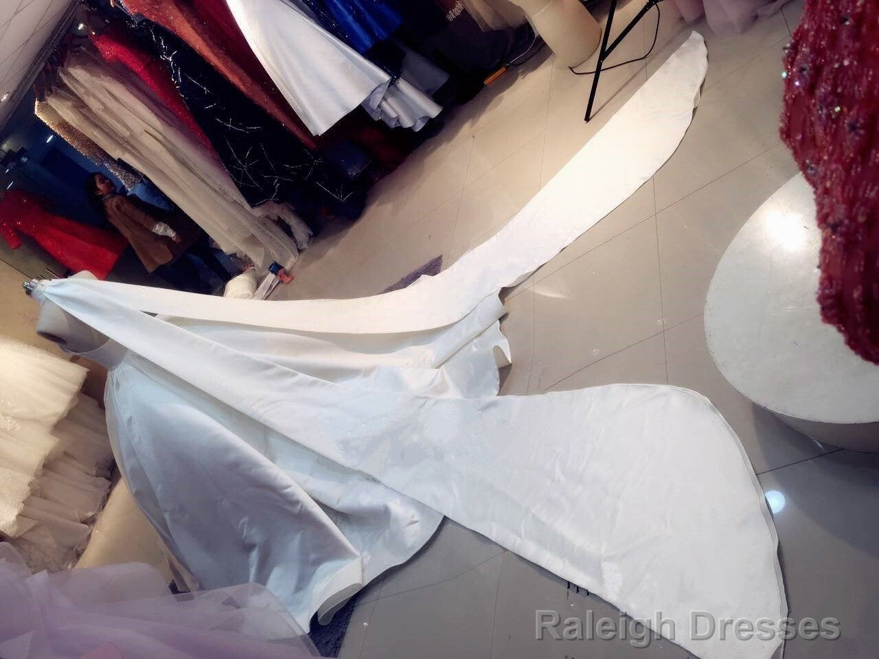 Vintage 1950S Style Satin Ball Gown Wedding Dress Halter Top
