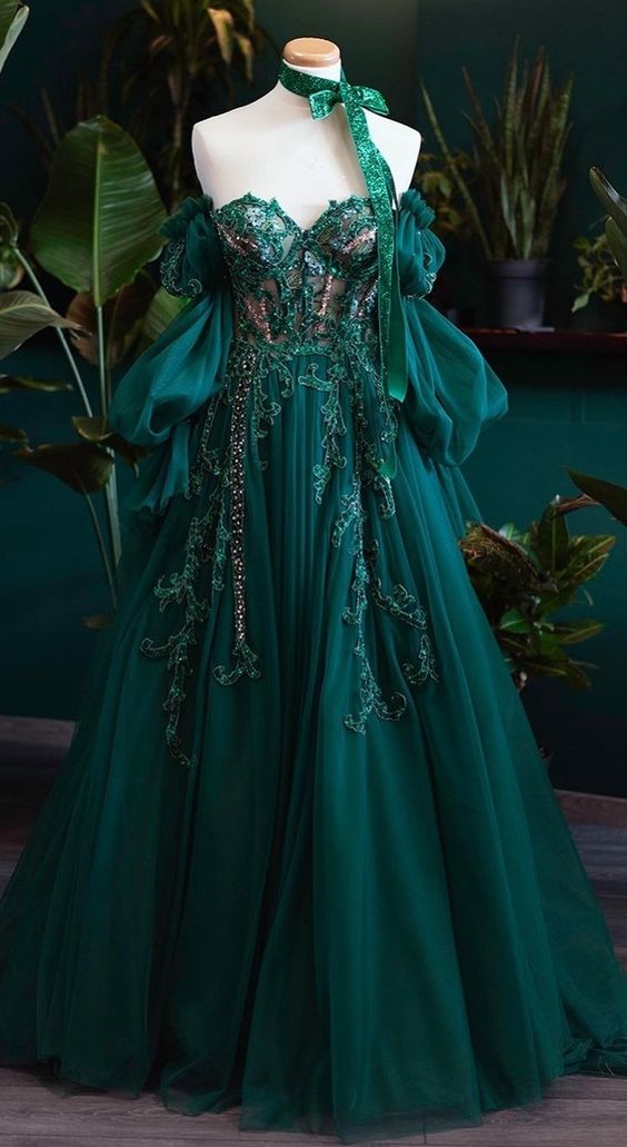 Vintage A-Line Appliques Lace-Up A-Line Dark Green Tulle Prom Dress Main image