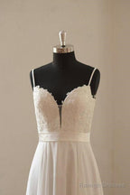 Vintage A-Line Spaghetti Straps Long White Chiffon Wedding Dress