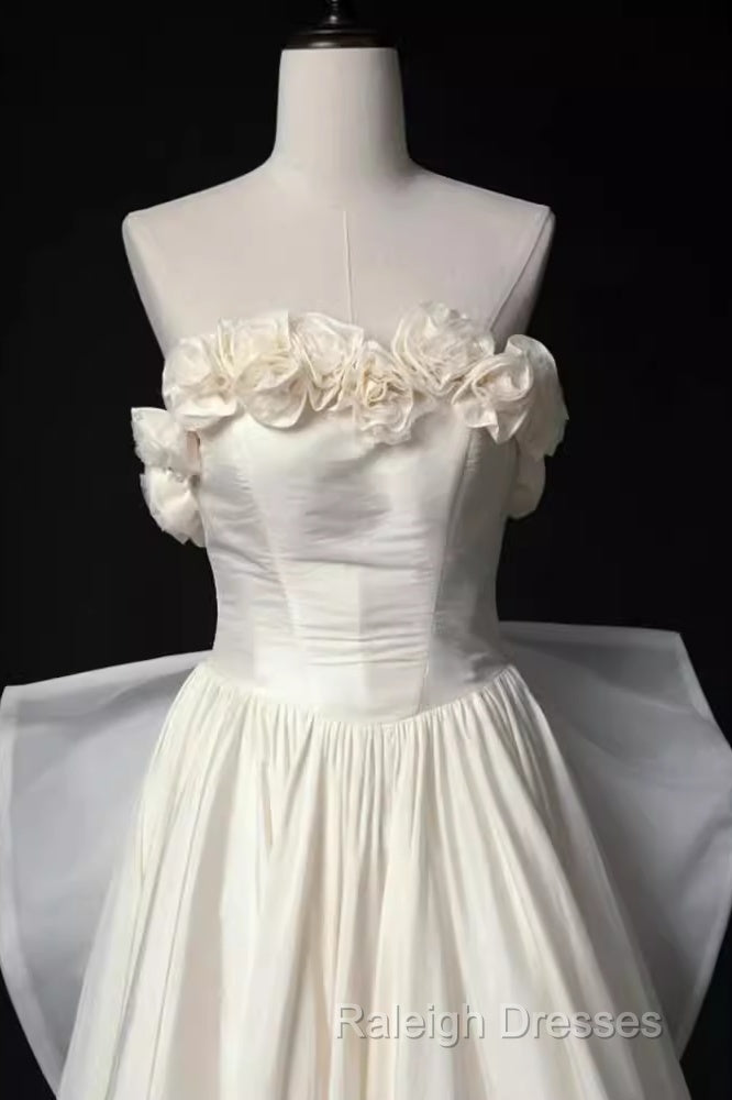 Vintage A-Line Strapless Satin White Long Wedding Dress Brides Dresses