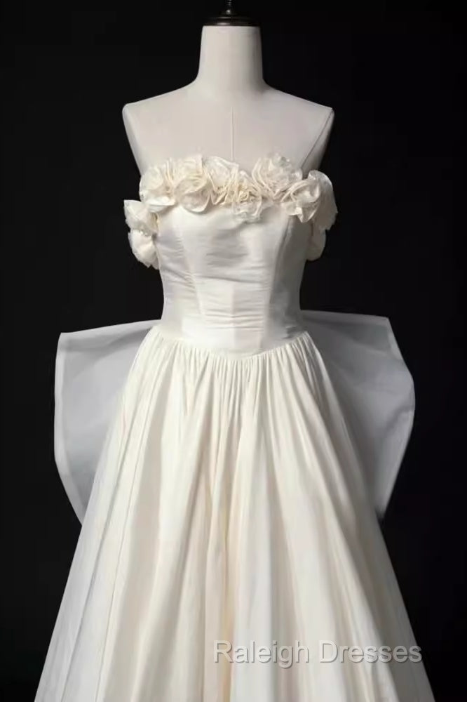 Vintage A-Line Strapless Satin White Long Wedding Dress Brides Dresses