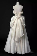 Vintage A Line Strapless Satin White Long Wedding Dresses Brides Dress