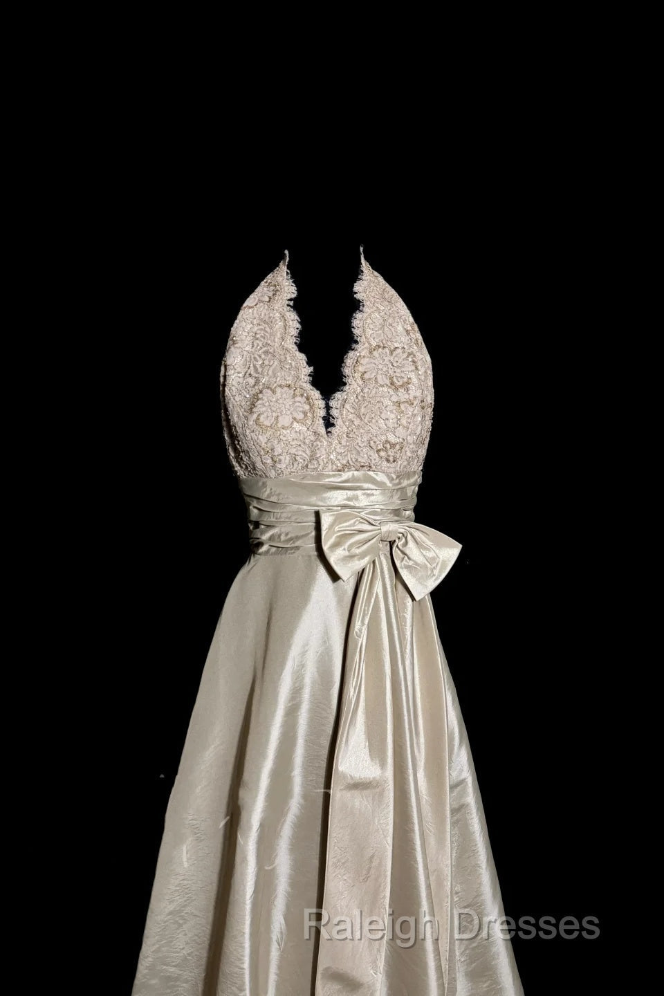Vintage A-Line V Neckline Champagne Lace Prom Gown Fairy Prom Dress