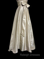 Vintage A Line V Neckline Champagne Lace Prom Gown Fairy Prom Dresses