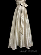 Vintage A-Line V Neckline Champagne Lace Prom Gown Fairy Prom Dress