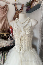 Vintage Ball Gown Spaghetti Straps Sleeveless Long White Evening Dress Prom Dresses