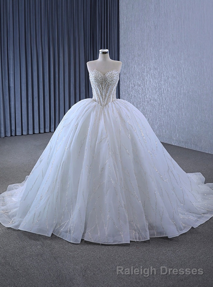 Vintage Ball Gown Tulle Sweetheart Pearls Beading Wedding Dress Main image