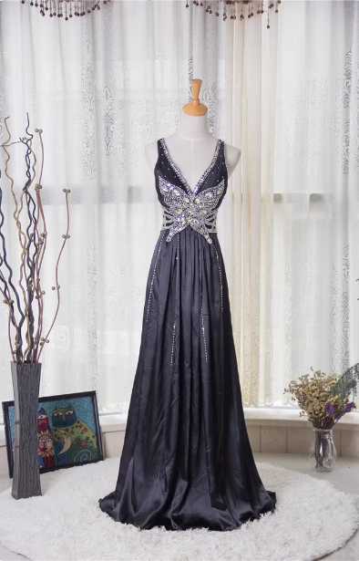 Vintage Black A-Line V-Neck Open Back Butterfly Rhinestone Beaded Satin Long Formal Prom Dress Main image