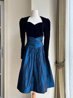 Vintage Black And Blue A-Line Long-Sleeved Velvet And Satin Formal Prom Dress