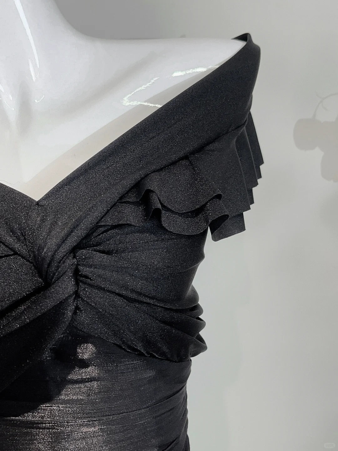 Vintage Black Mermaid One Shoulder Ruffle Satin Formal Prom Dress