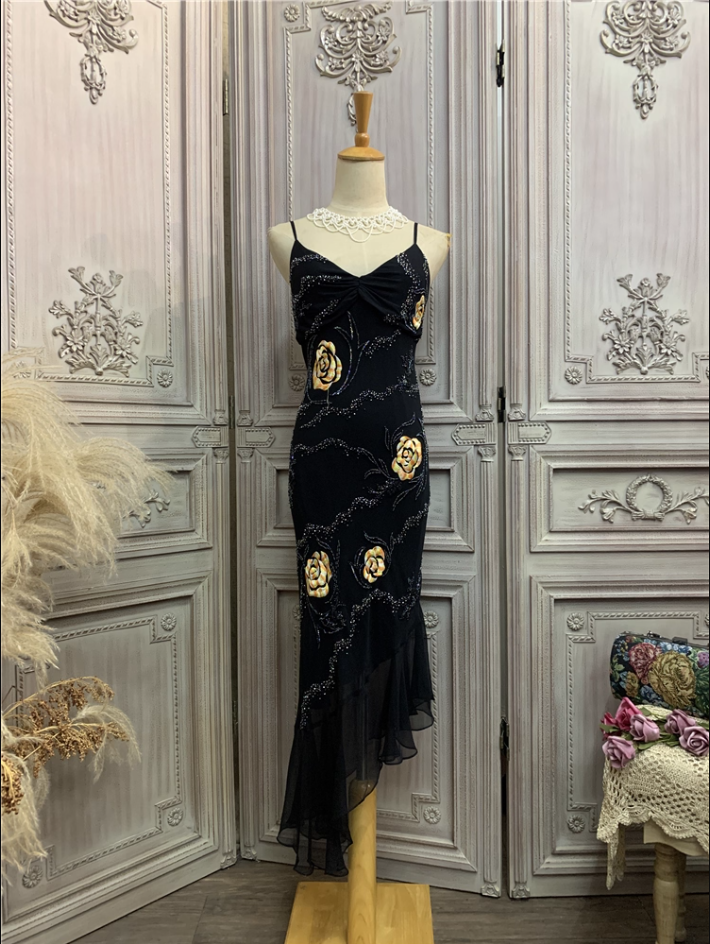 Vintage Black Mermaid Spaghetti Strap Gold Rose Beaded Embroidery Chiffon Long Formal Prom Dress