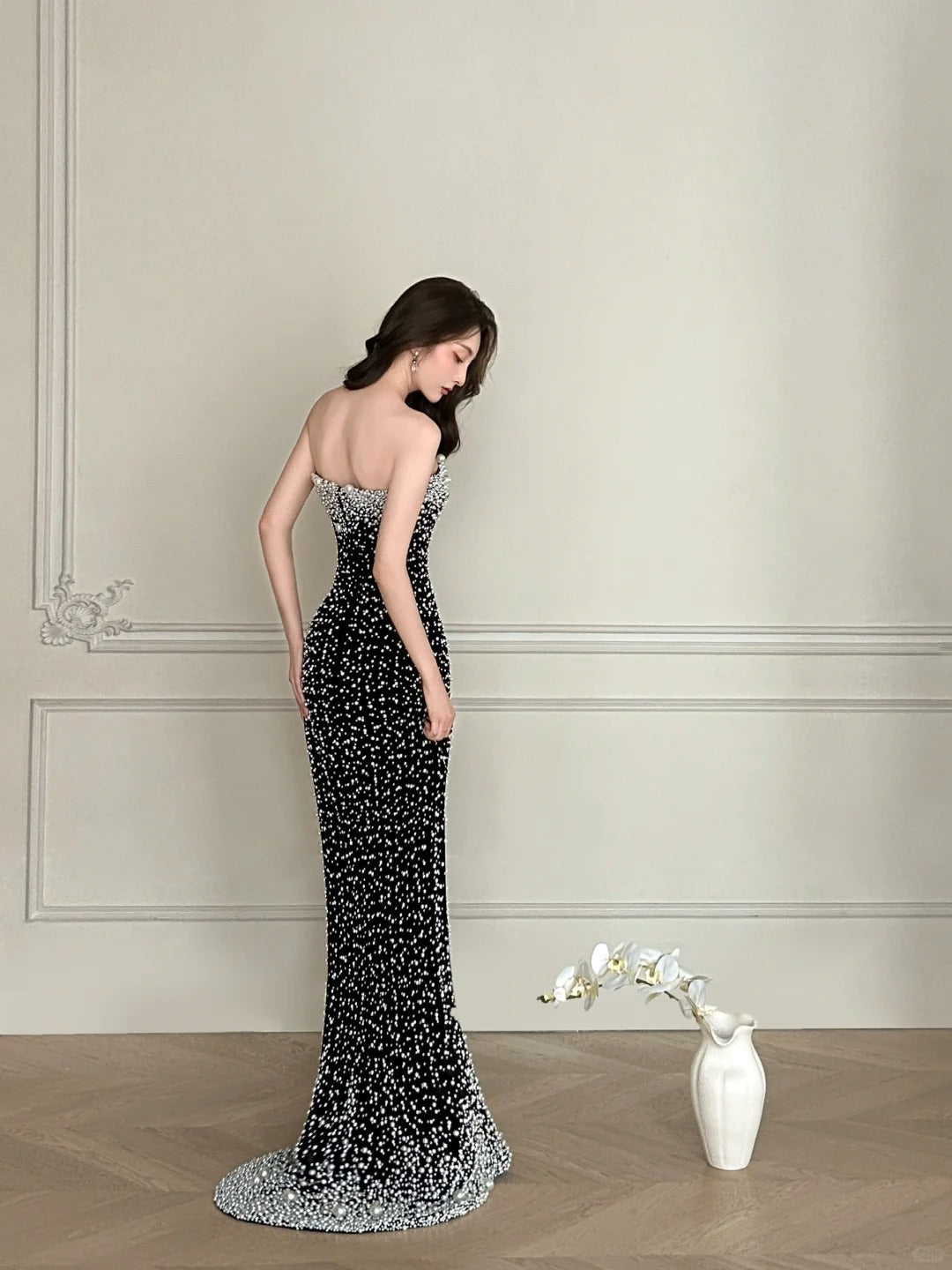 Vintage Black Mermaid Strapless Pearl Velvet Long Formal Prom Dress