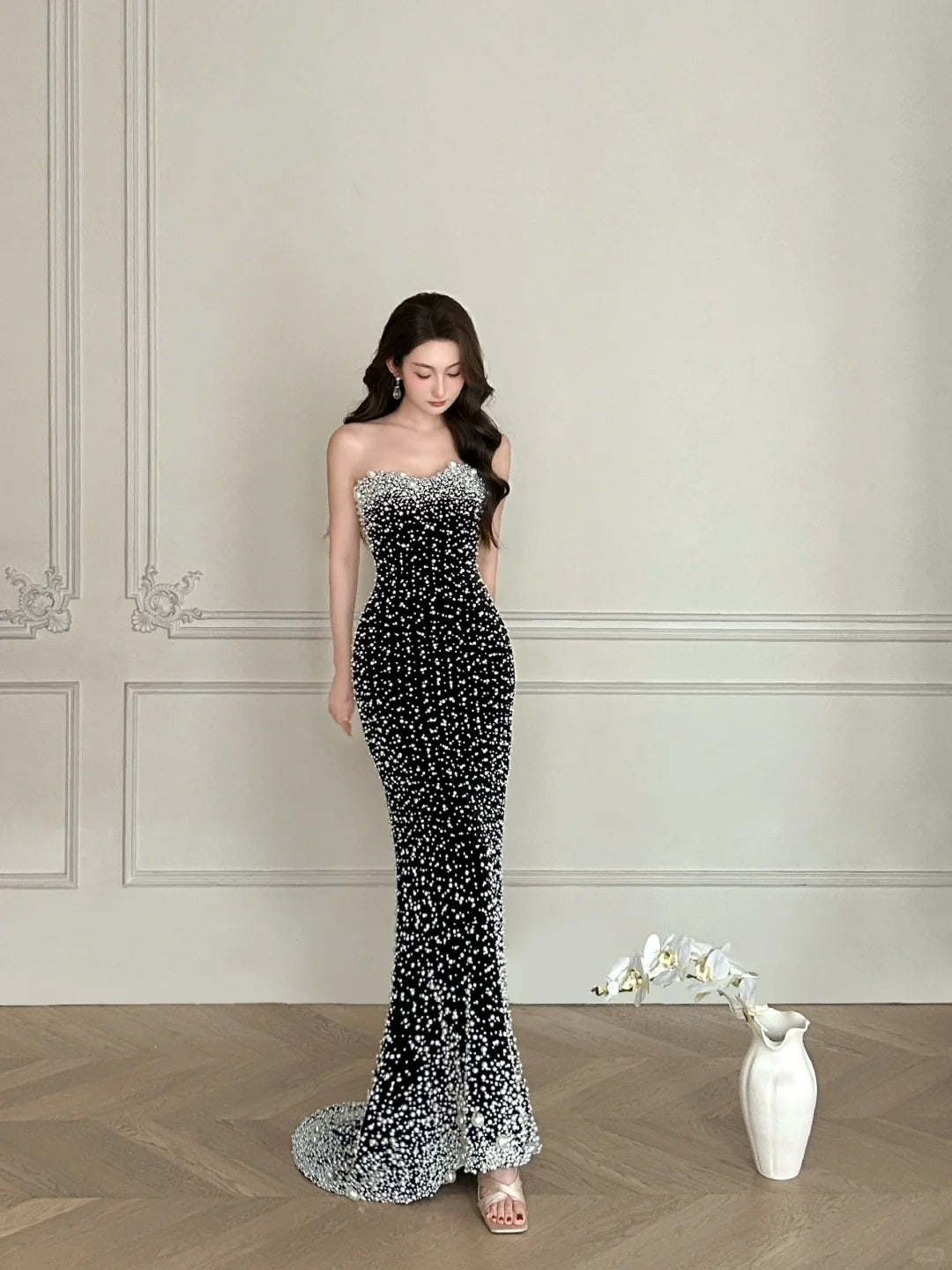 Vintage Black Mermaid Strapless Pearl Velvet Long Formal Prom Dress
