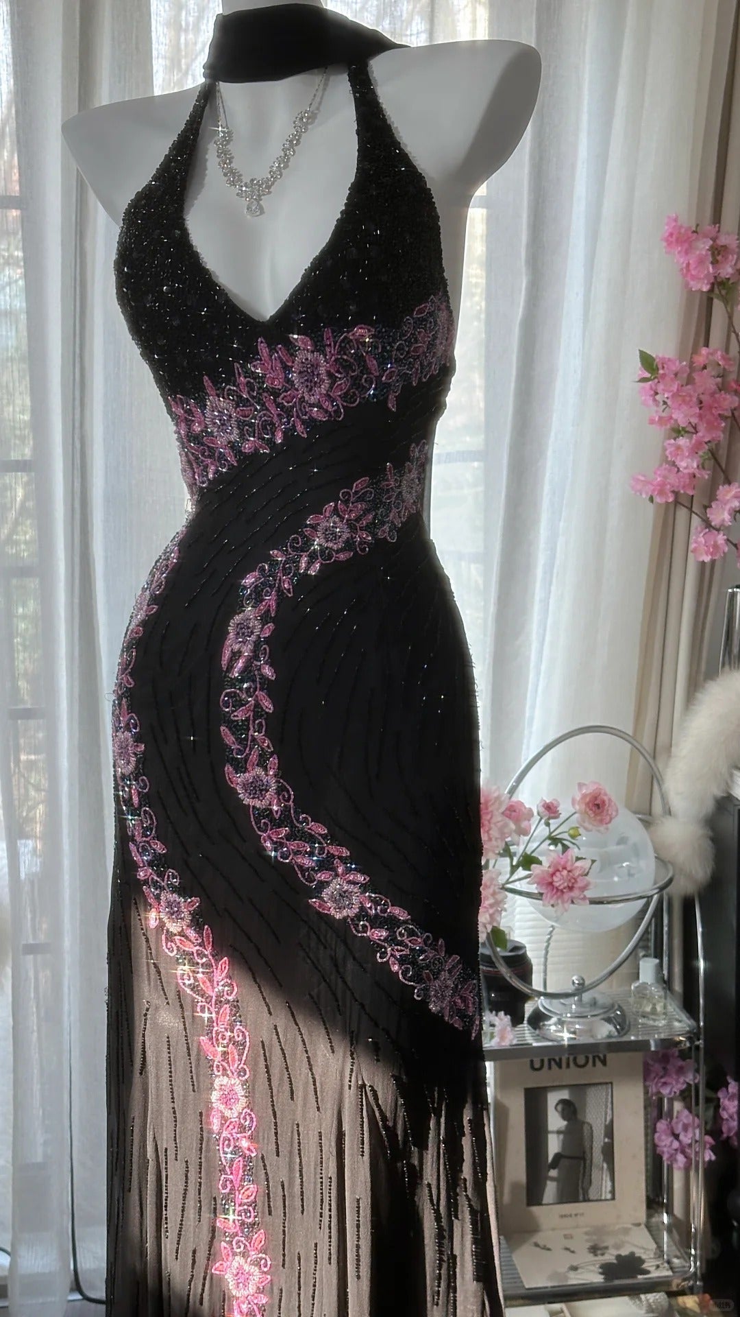 Vintage Black Pink Diamond Halter Neck Chiffon Mermaid Prom Gown Formal Prom Dress
