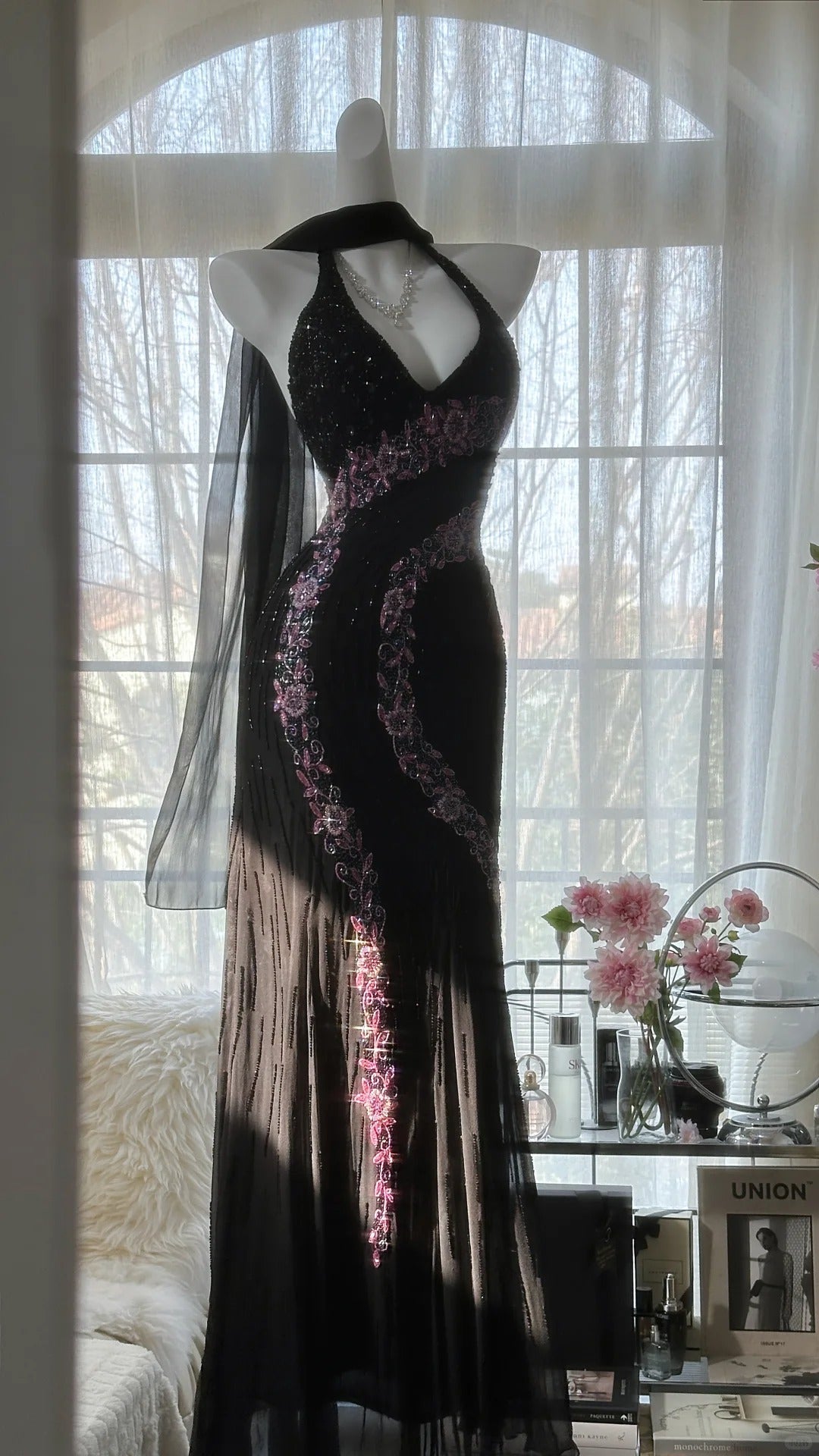 Vintage Black Pink Diamond Halter Neck Chiffon Mermaid Prom Gown Formal Prom Dress