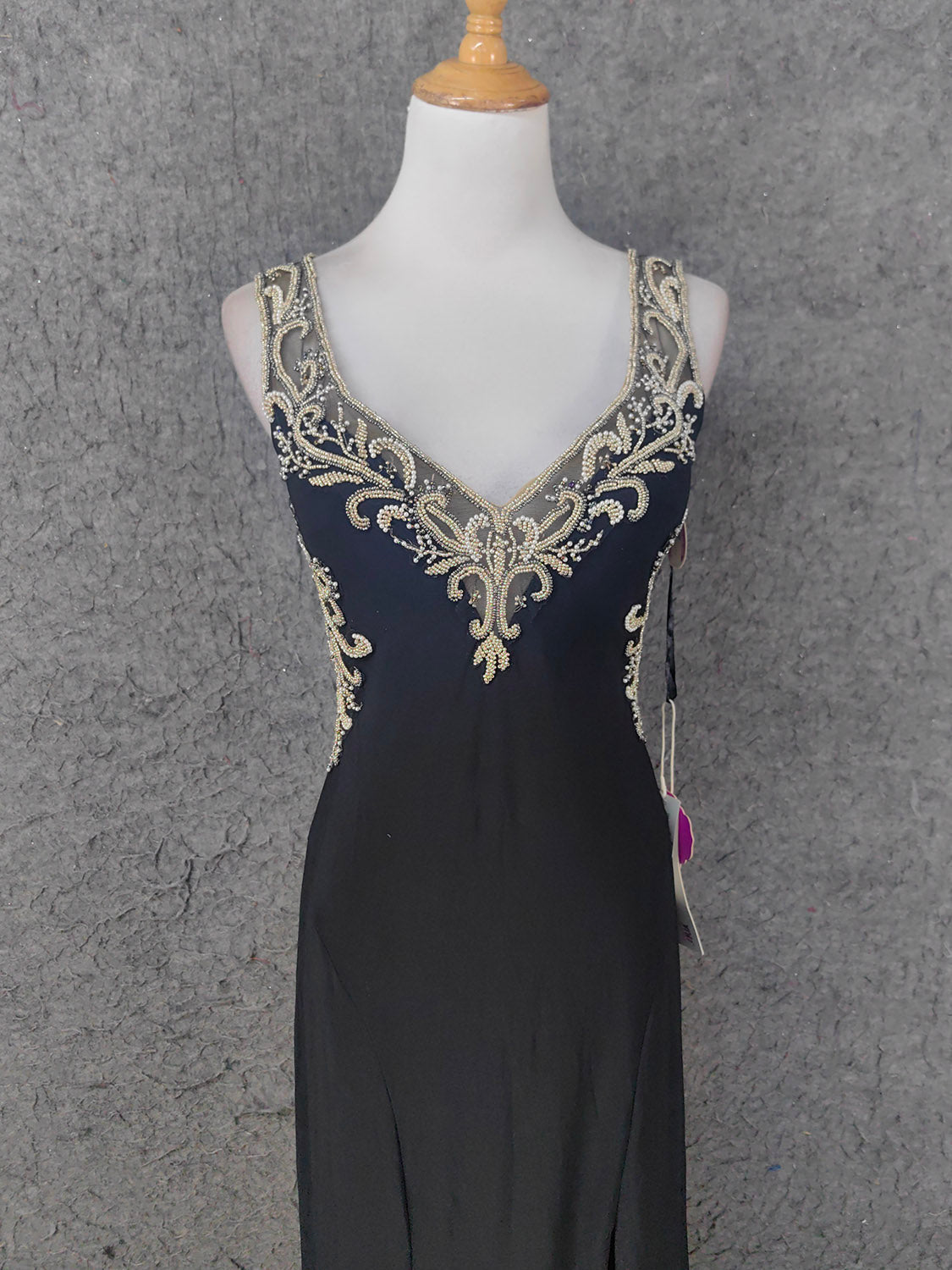 Vintage Black V-Neck Beaded Chiffon Long Formal Prom Dress