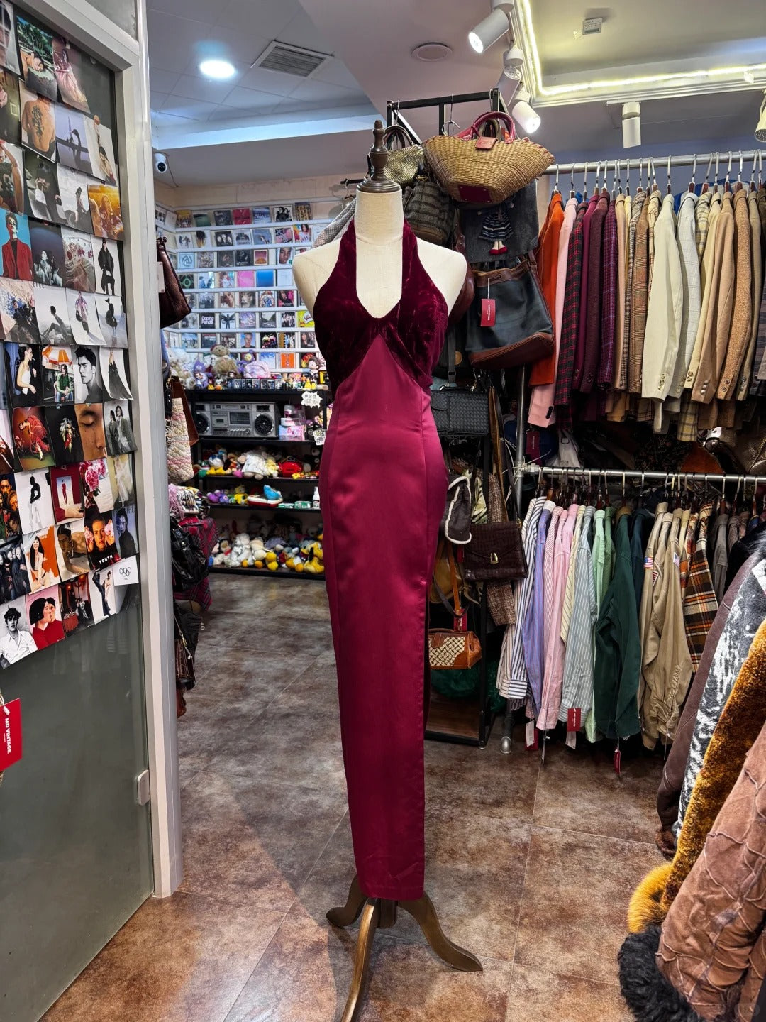 Vintage Burgundy Halter Neck Velvet Satin Long Formal Prom Dress Main image