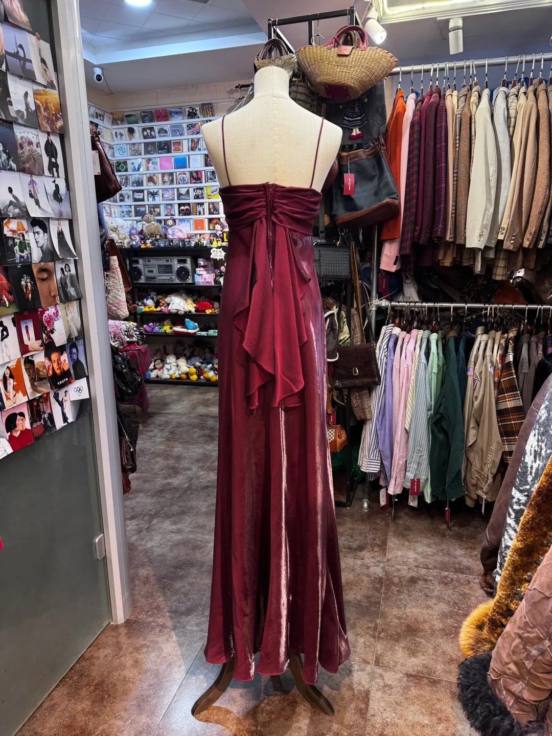 Vintage Burgundy Spaghetti Strap Halter Neck Satin Long Formal Prom Dress