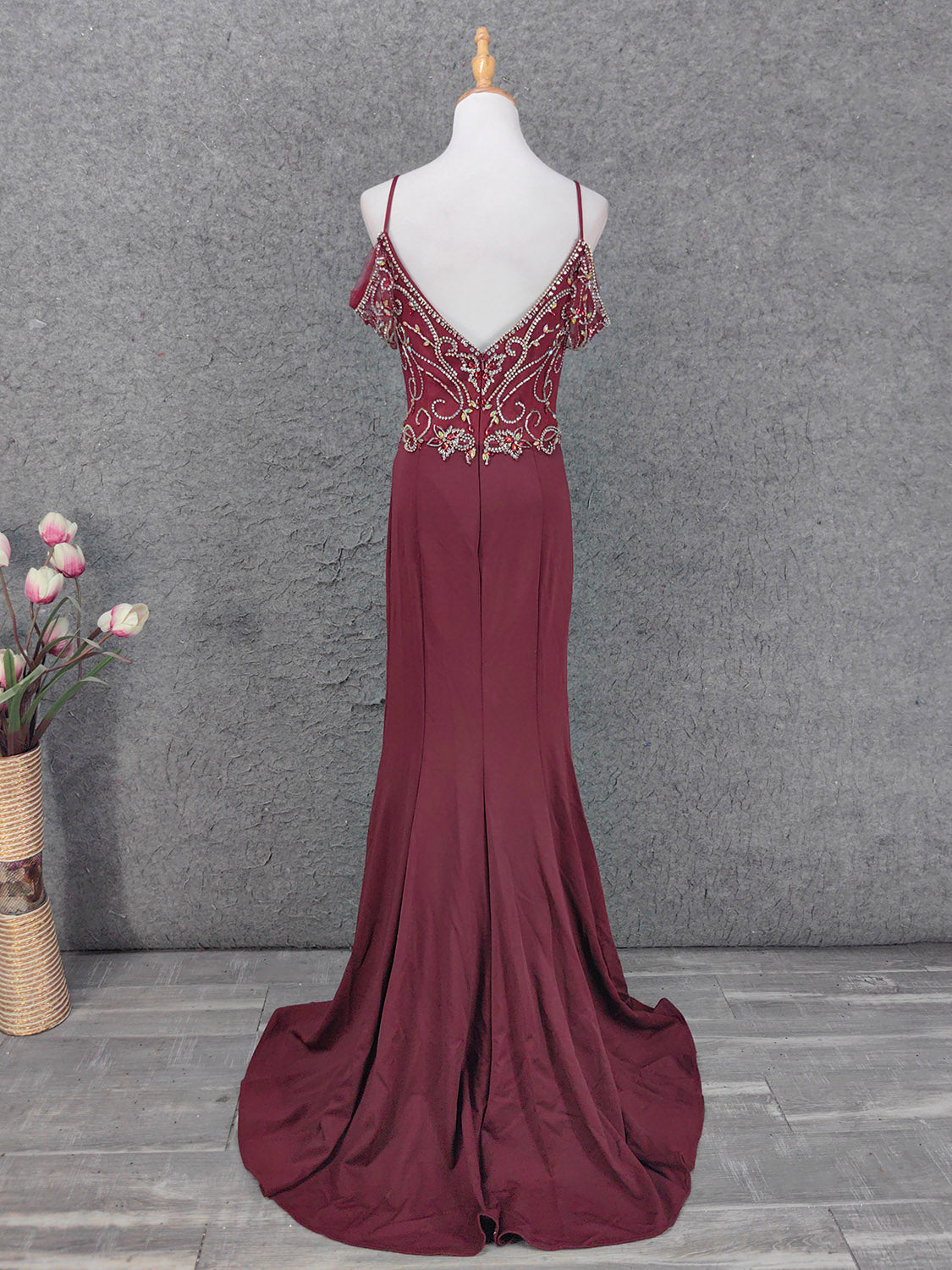 Vintage Burgundy Spaghetti Strap V-Neck Beaded Chiffon Long Formal Prom Dress