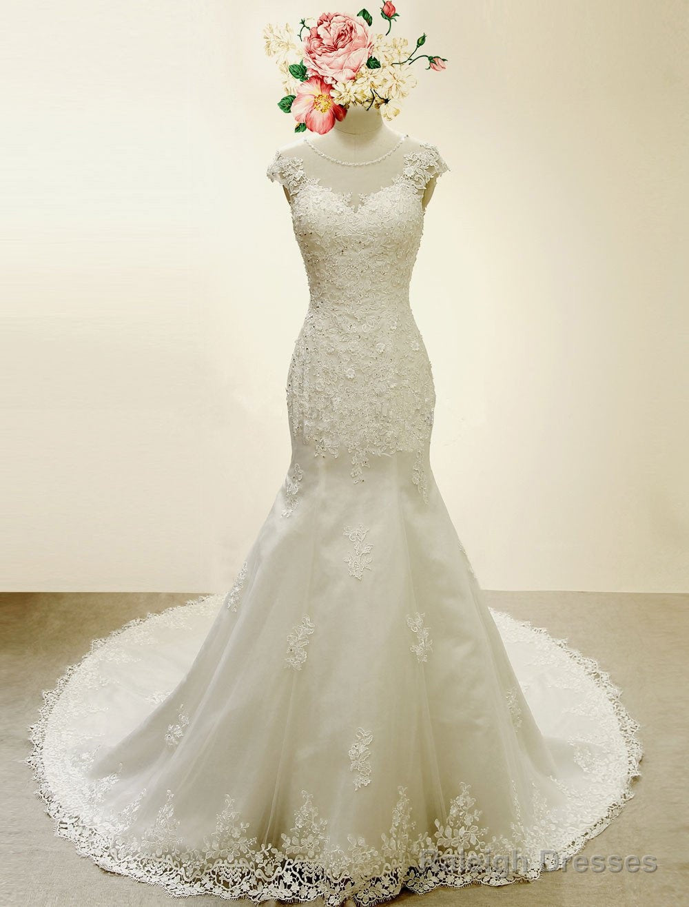 Vintage Cap Sleeves Lace Mermaid Wedding Dress Secondary image